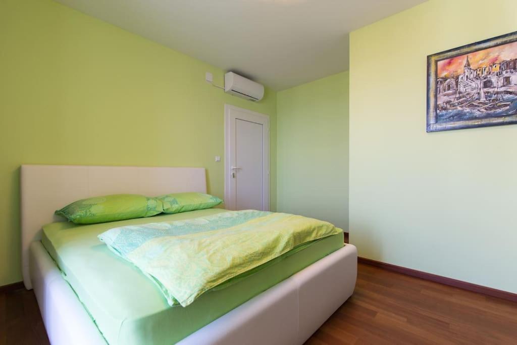 Villa Ajda - Green Room Omišalj Exterior foto